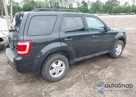 2011 Ford Escape Xlt from USA, damaged, VIN 1FMCU9DG7BKC35673
